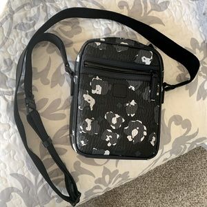 MCM crossbody bag, excellent condition!